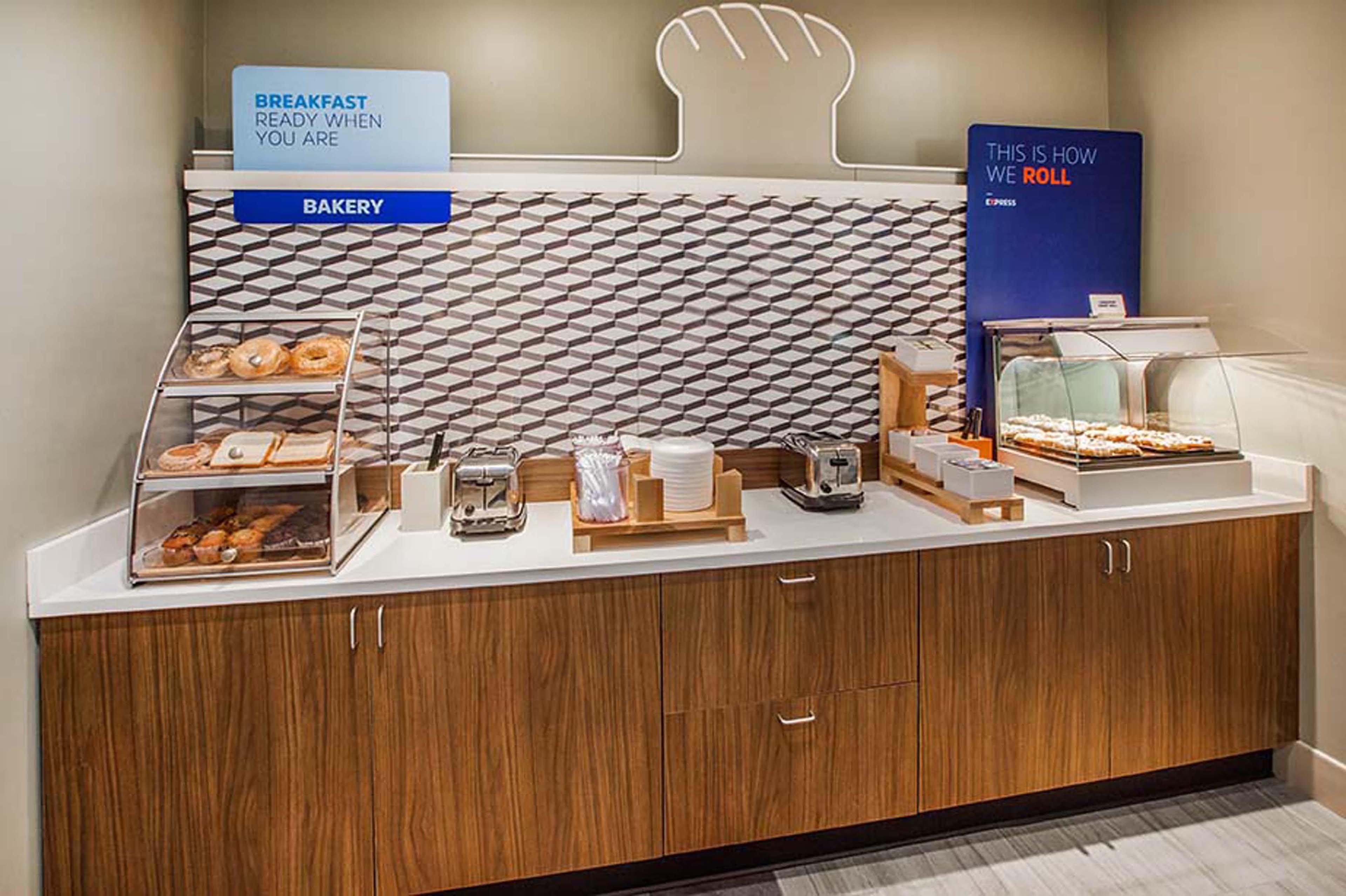 Holiday Inn Express Hotel & Suites Burleson - Fort Worth, An Ihg Hotel Buitenkant foto